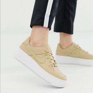 BRAND NEW Nike Air Force 1